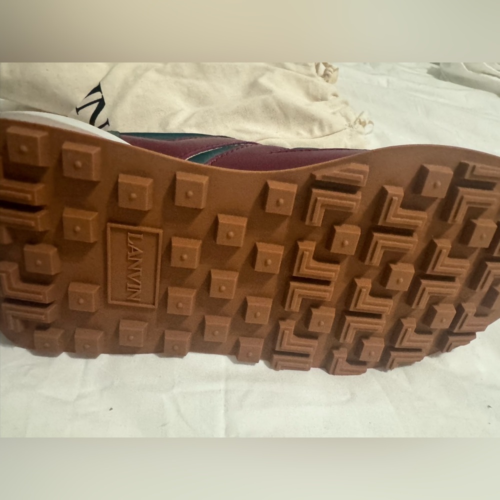 Sneaker